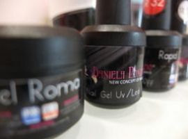 Corsi ricostruzione unghie professionale + semipermanente